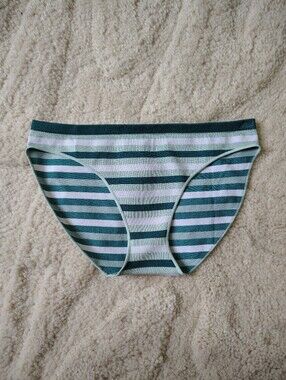 *NWOT* Victoria's Secret PINK Women's Medium Mint Stripe Ribbed Bikini Panty